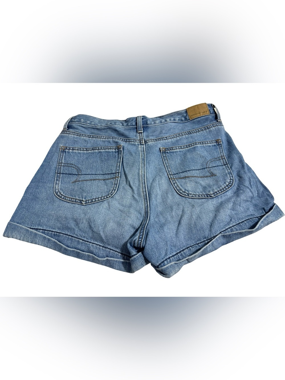 American Eagle Light Wash Mom Denim Shorts Size 10 - Picture 2 of 7